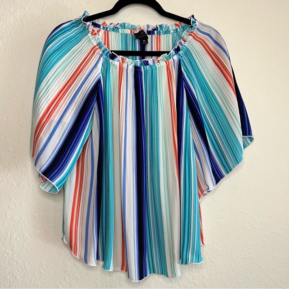 Worthington pleated top 💗 bell sleeve 💗 ruffled neckline 💗 petite small